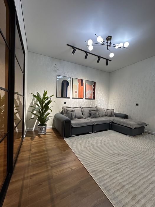 ЖК. Модерно. 3комнатная  с ремонтом.  82м2 ул. ШРуставели