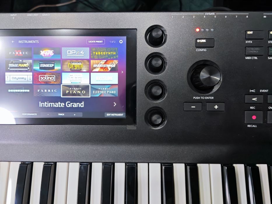 Синтезатор Akai MPC KEY 61