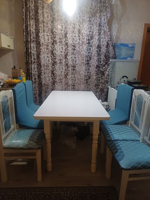 Продам стол со стульями