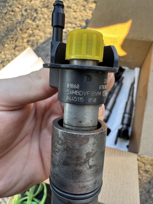 Vand injectoare 335D/535D/636D Etc