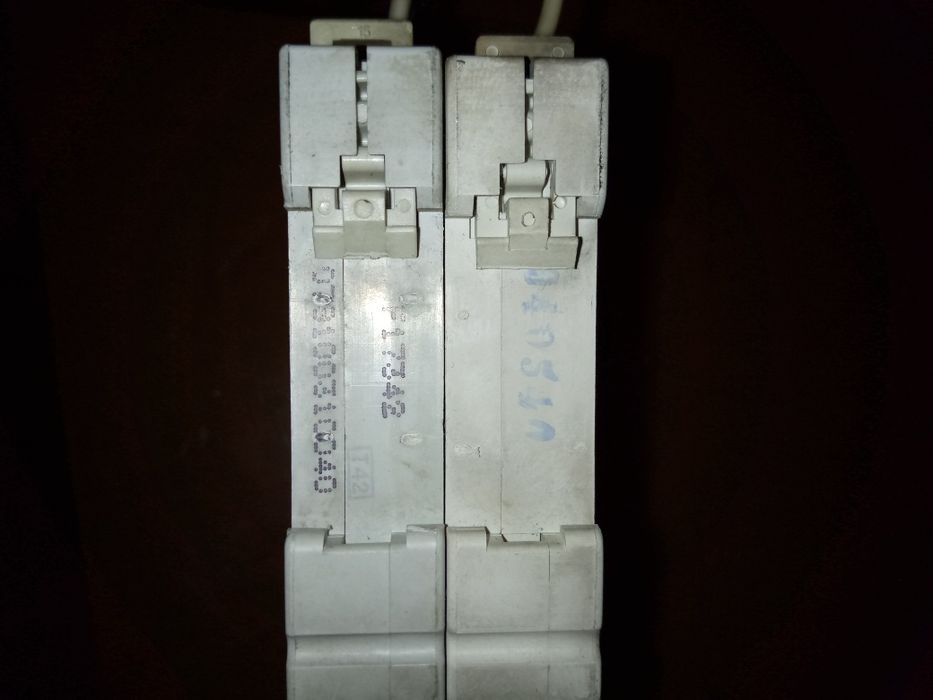 Рубильник- автомат