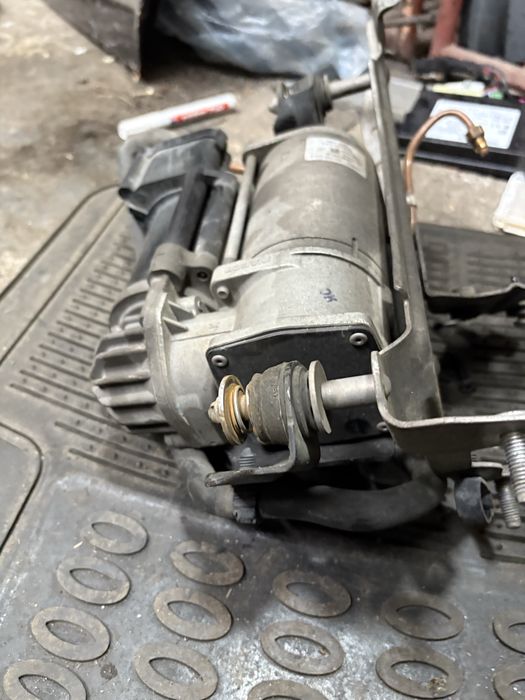 Mercedes w213 2.2cdi 4matic Компресор Въздушно Окачване