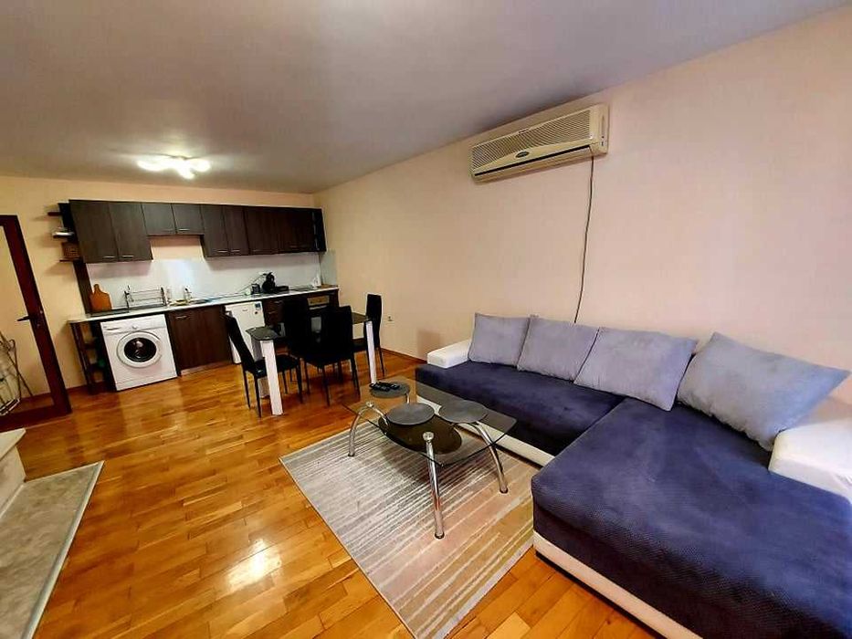 Дава се под наем Двустаен апартамент в Бургас, Център - 70 кв.м за 225 € - Снимка #5