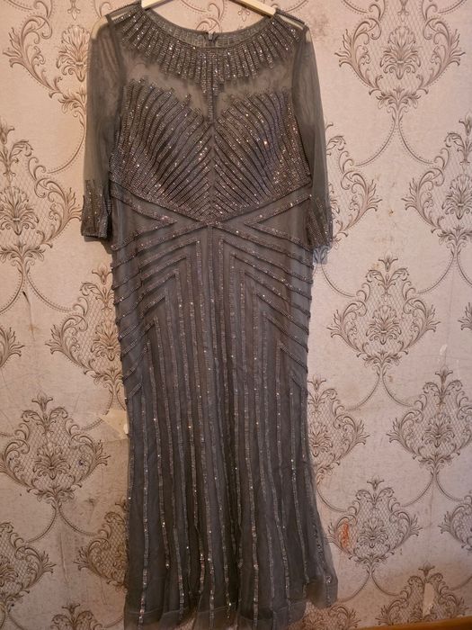 Вечерние платья 52размер