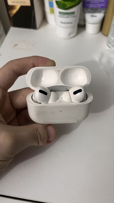 Продам airpods pro б/у