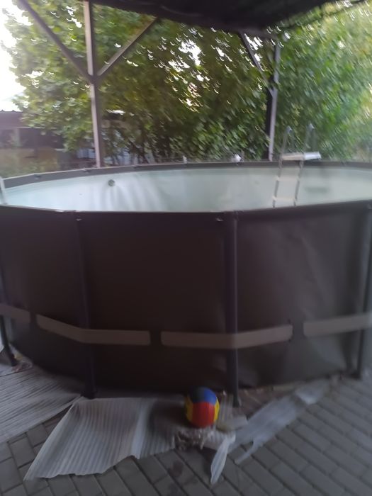 Продам бассейн каркасный бу