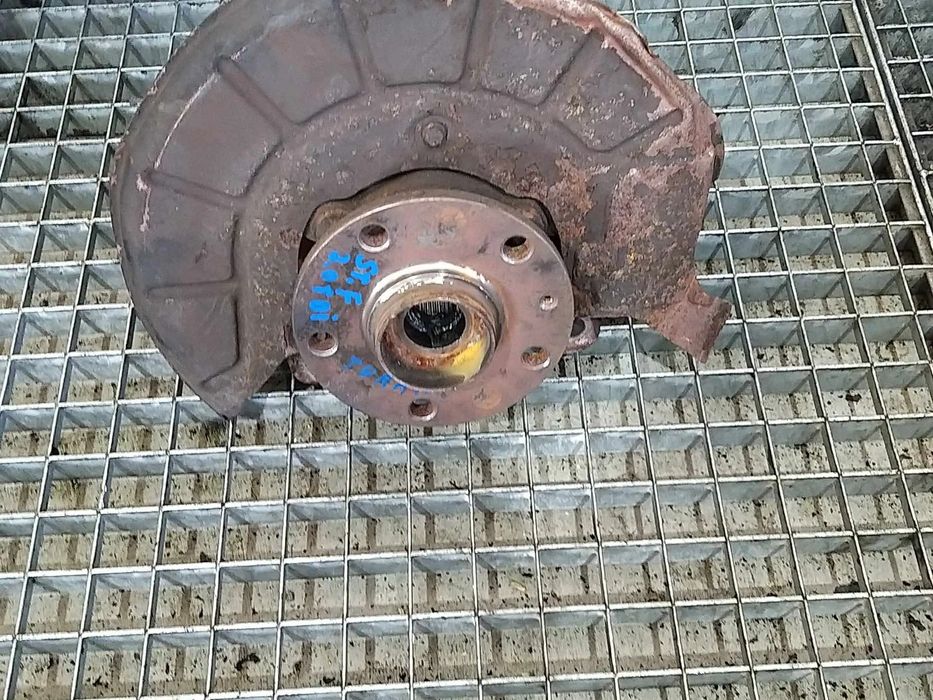 Fuzeta stanga fata 2.0 tdi vw touran 1t