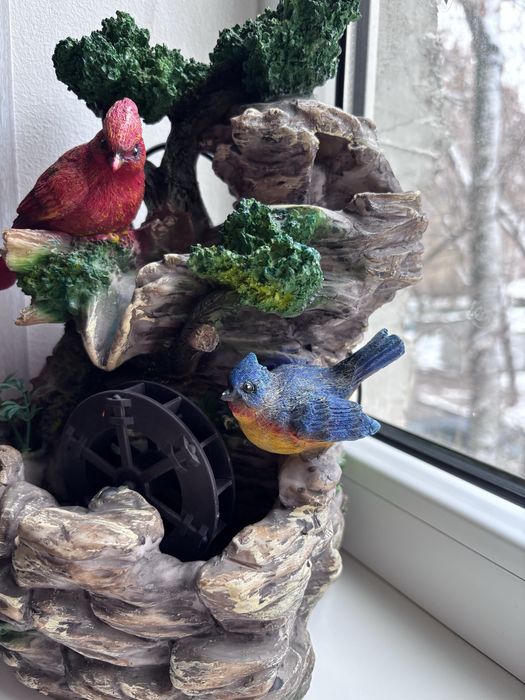 Фонтанчик с птицами