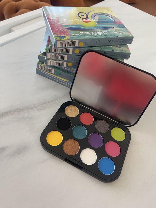 MAC - paleta - Connect In Colour Eye Shadow Palette 12 shades