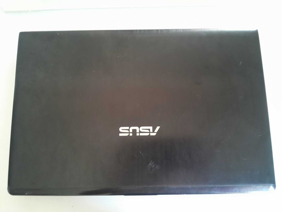 Ноутбук Asus примерно 2012-13 года