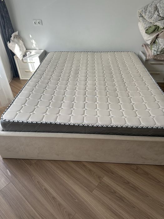 Кровать двухспальная 160*200
