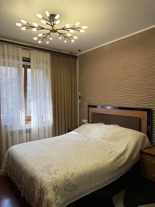 Квартира 5 ти комнатня квртира