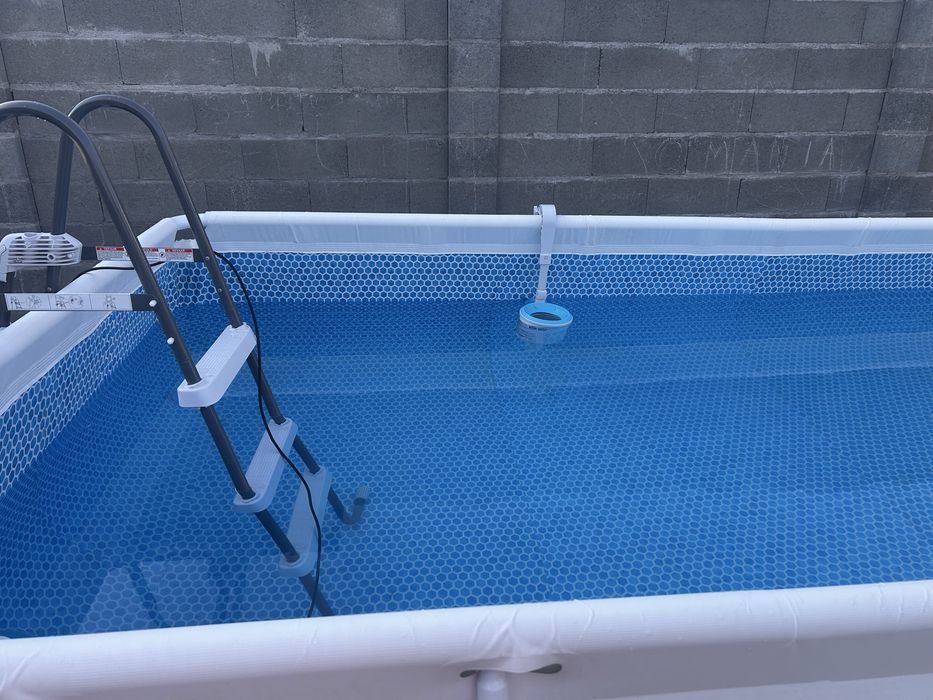 Piscină INTEX Prism Frame 488 x 244 x 107 cm – Se vinde complet sau pe componente!