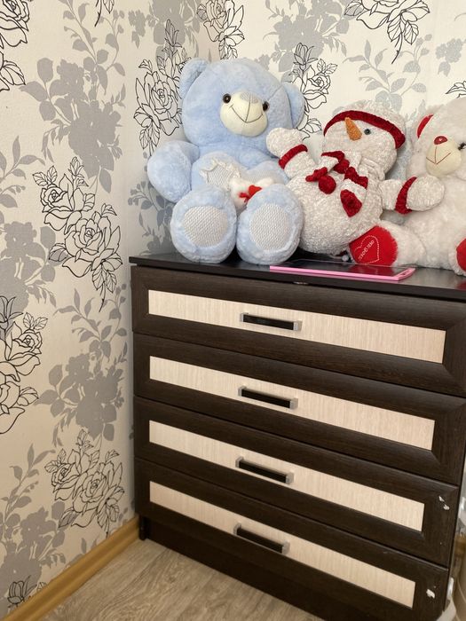 Продам спальный гарнитур