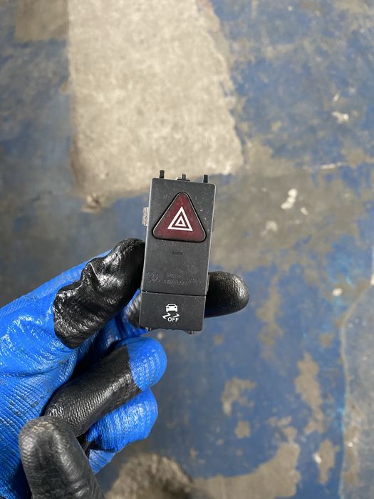 Butoane geamuri buton geam avarie mercedes w204 w212 c204 w212 glk