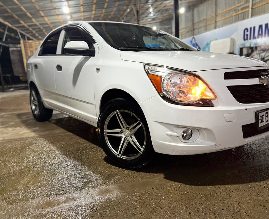 Diska 4 ta baloni bilan