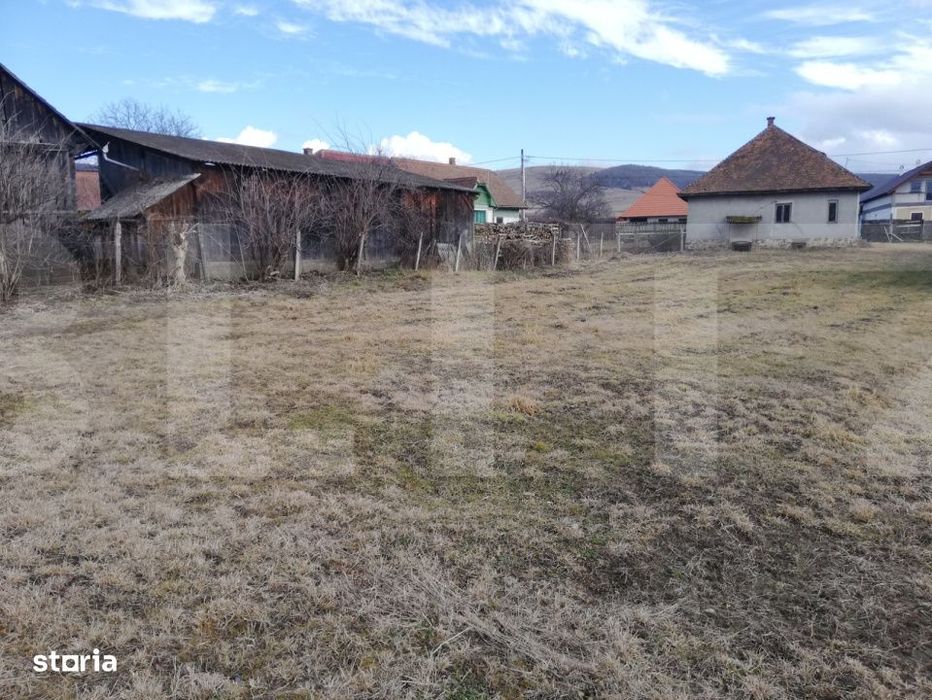 Casa de caramida cu 3 camere in Bodoc