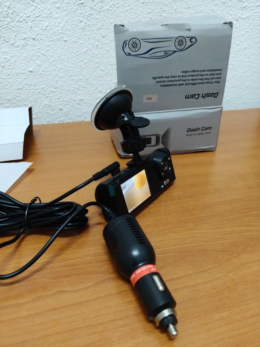 Camera auto dvr duală