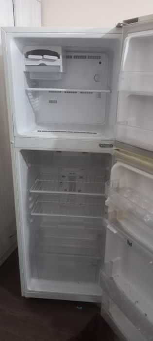 Срочно продам холодильник Самсунг