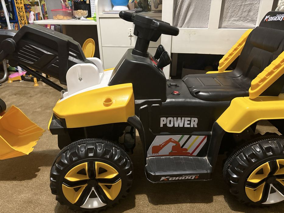 Продам экскаватор детский