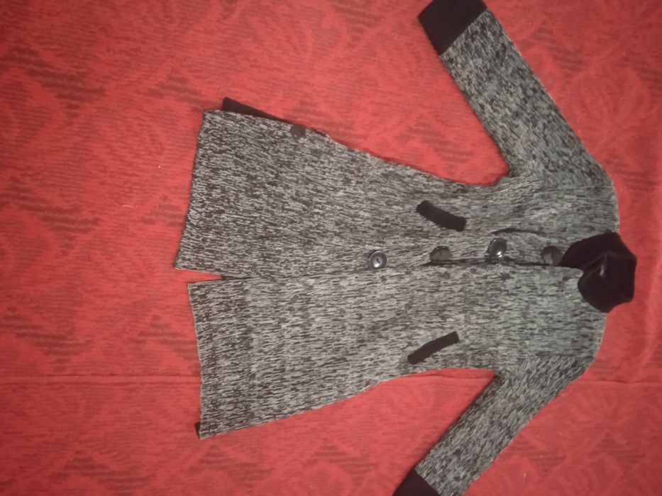 Qishgi palto sotiladi