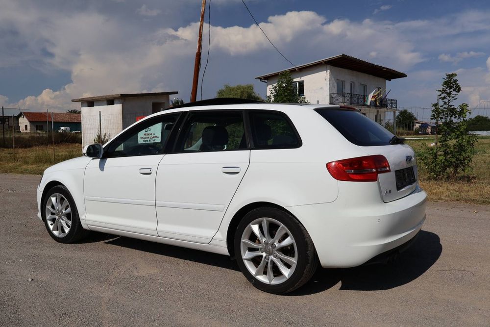 AUDI A3 2.0 170кс. 2011г.  Панорама