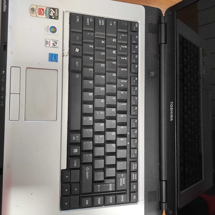 Toshiba sattellite L300D за части