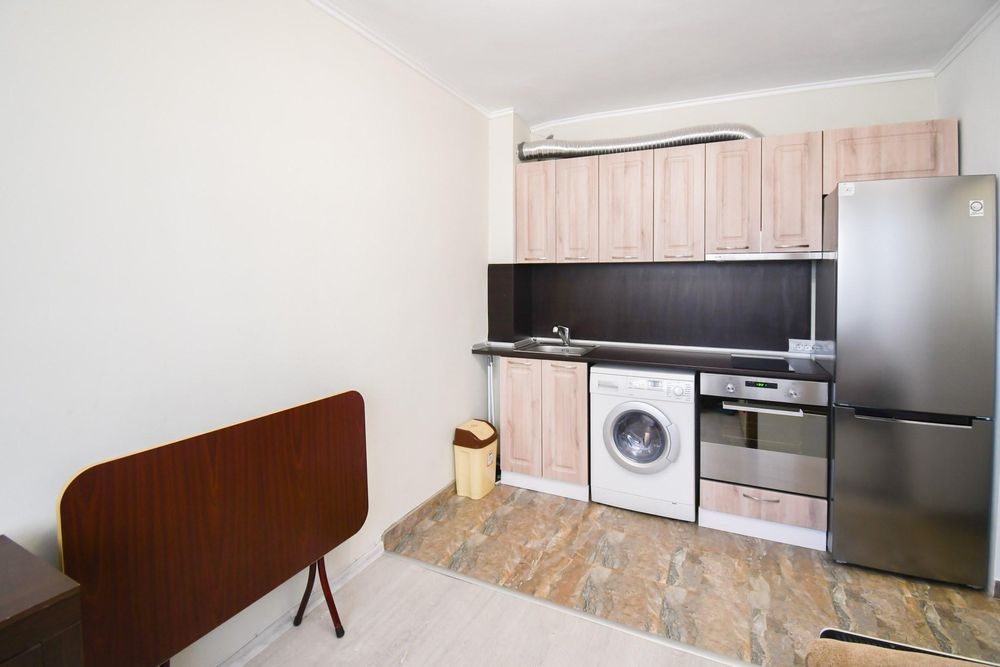 Дава се под наем Двустаен апартамент в София, Банишора - 40 кв.м за 558.45 € - Снимка #2