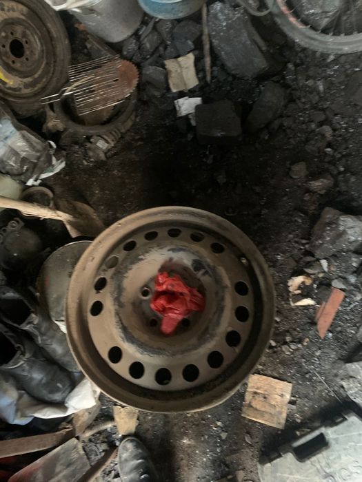 Продам штамповые диски