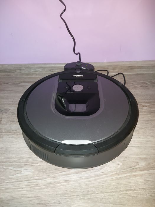 Robot aspirator iRobot Roomba i7
