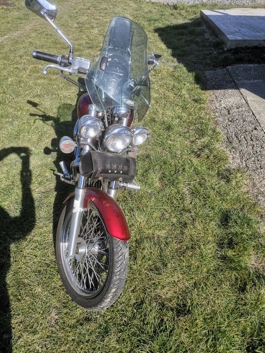 Honda vt 600 cs shadow