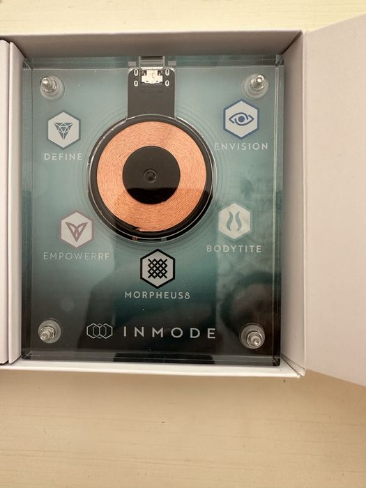 Wireless charger безжична зарядна станция за телефон reeves