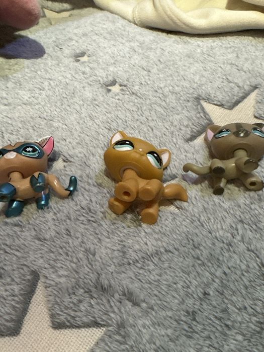 Продам 3д littlest pet shop кошек  ,лпс
