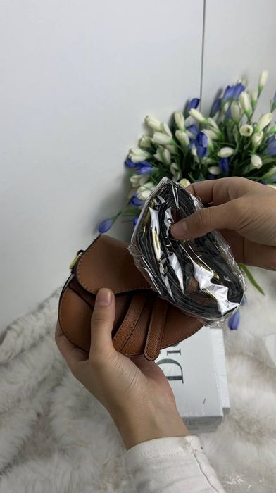 Dior sumkalar ham bor