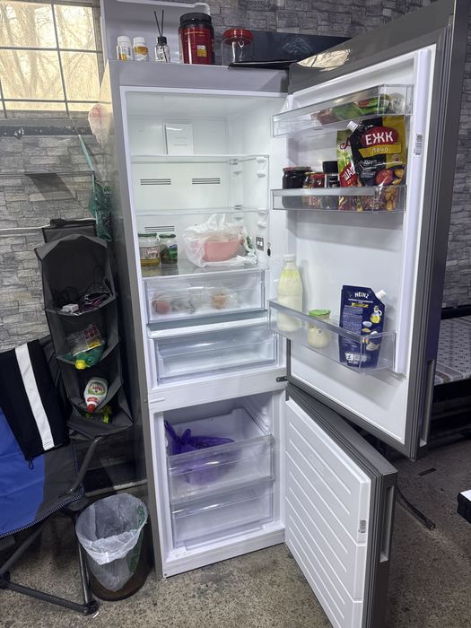 Холодильник в хорошем состояний