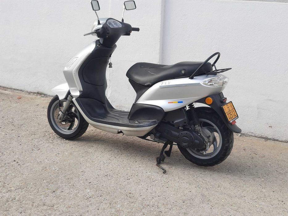 Scuter Piaggio Fly 50cc 4 timpi