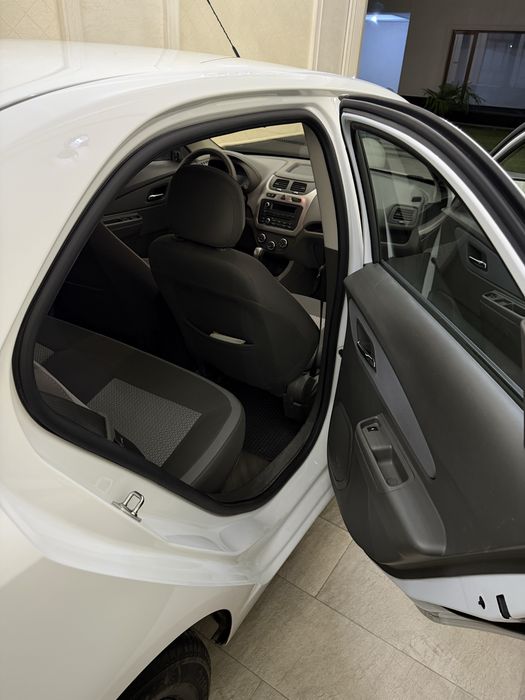 Chevrolet cobalt 2022