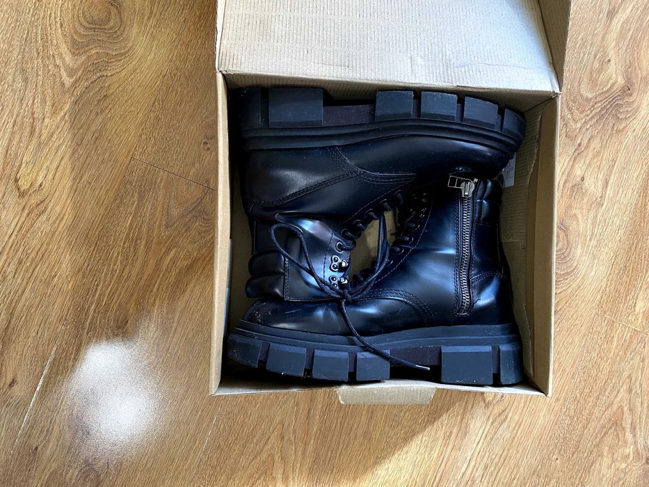 Мъжки ботуши Zara, размер 42, но са подходящи и за 43-44 | като нови