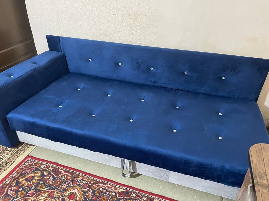 Продам диван софа-диван новая обивка