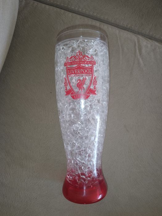 Висока чаша за бира на Liverpool