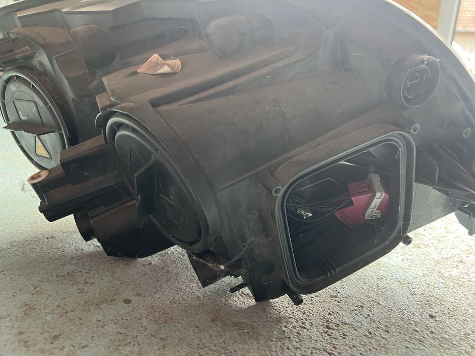 Far stânga Mercedes GLK X204 Facelift Bi-Xenon ZKW OEM A2048201539