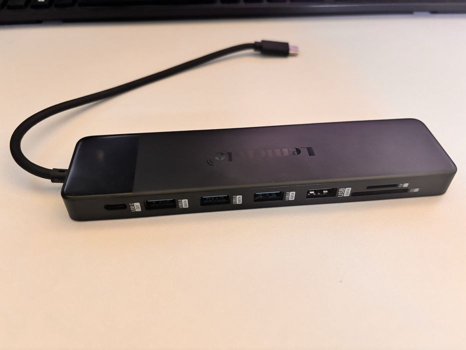 USB-C Hub (2 x HDMI, 5 x USB-A, 2 x USB-C, VGA, TF/SD card, AUX)