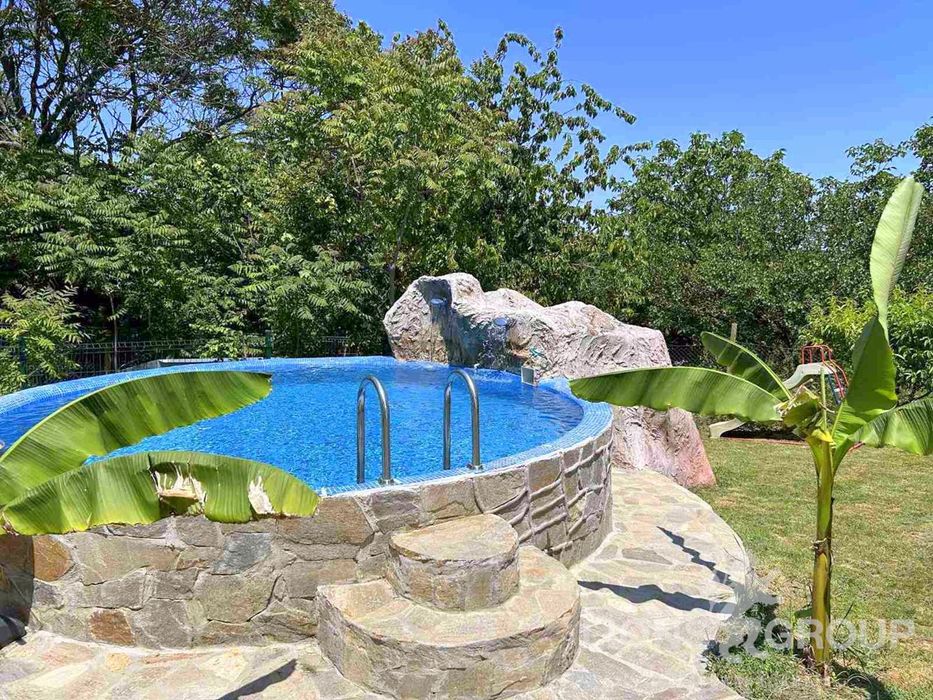 Къща в Варна, област-с.Здравец площ 150 цена 299000