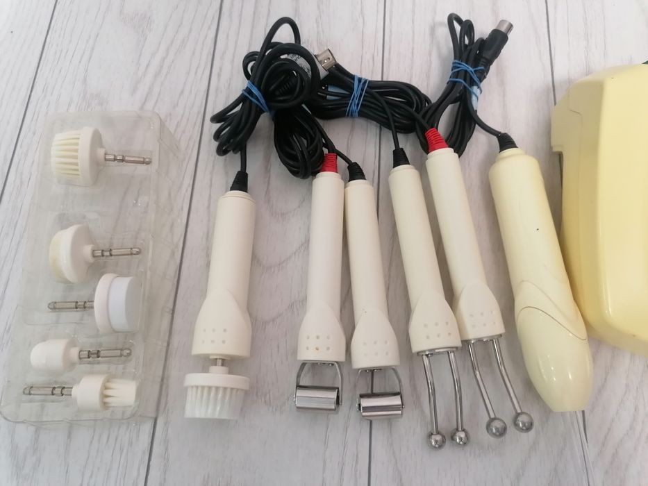Dispozitiv cosmetic 6 în 1