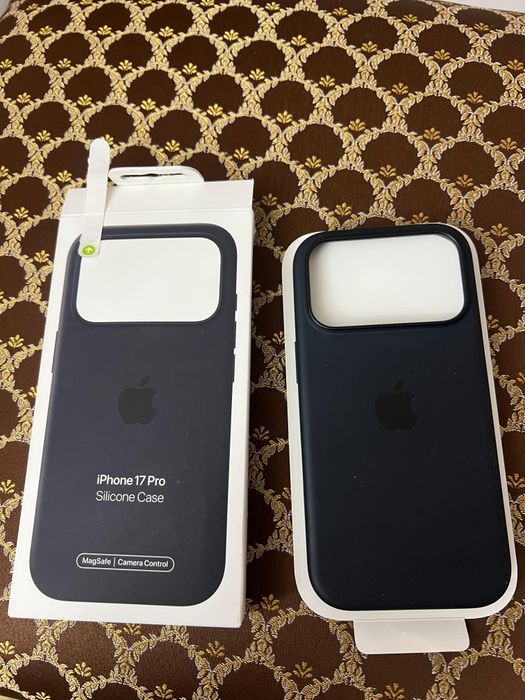 Продам чехол на айфон 17 про
