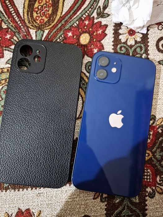 Vand iphone 12 64 Gb stocare, 87% santatea bateriei+husa si cablu