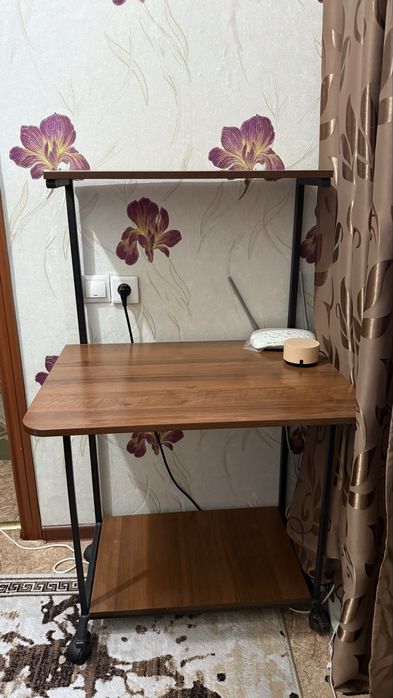 Стол компьютерный