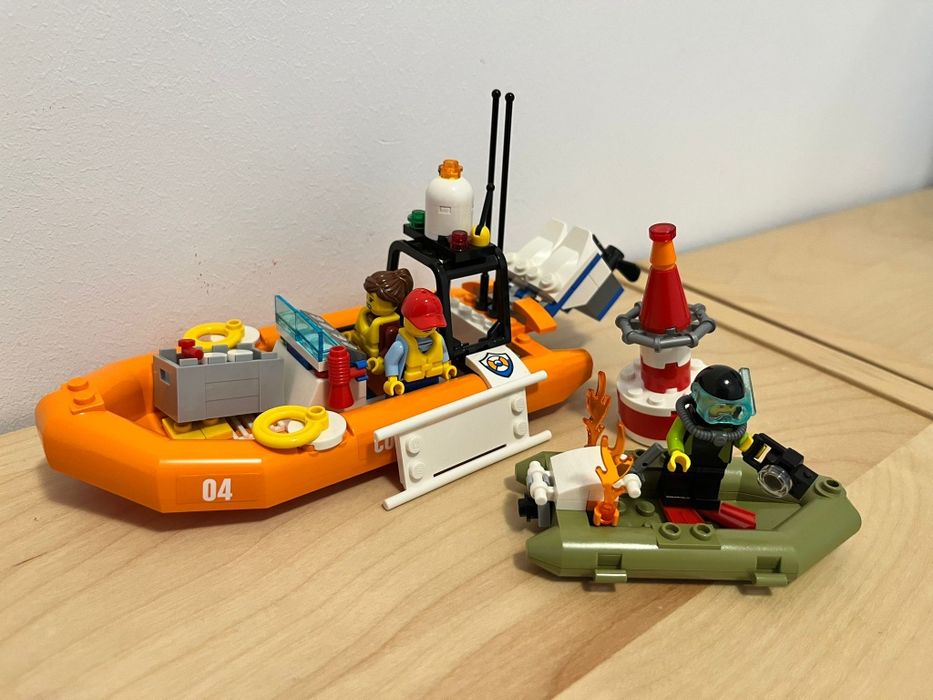 Lego City Unitatea de intervenție 4 x 4