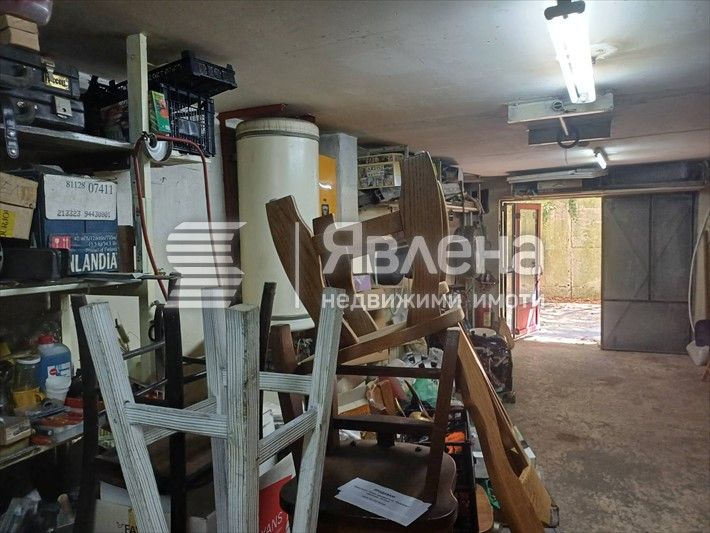 Продава се Гараж / Паркомясто в София, Лозенец - 36 кв.м за 2084 €/кв.м - Снимка #1