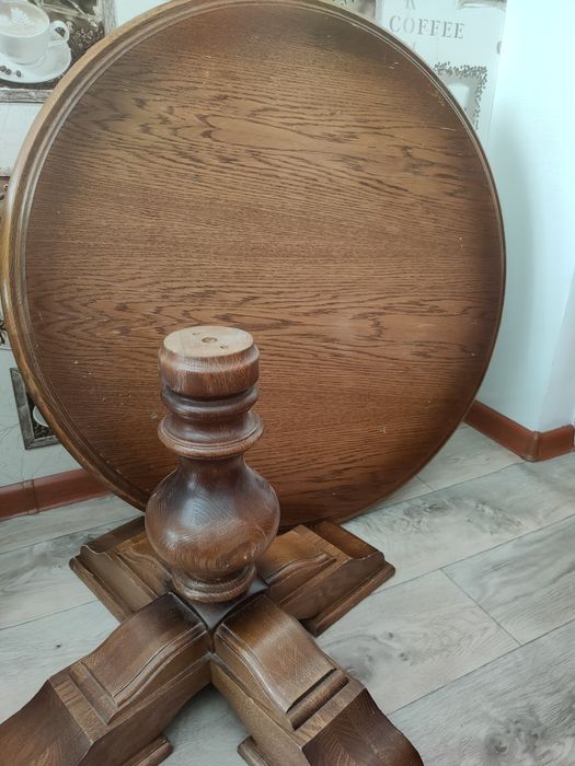 Продам стол деревянный